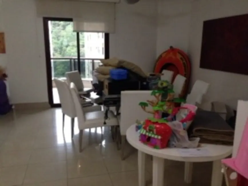 Foto 4 de Apartamento com 4 quartos à venda, 190m2 em Guaruja - SP