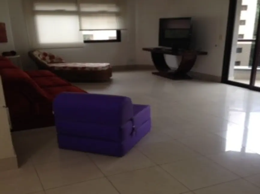 Foto 2 de Apartamento com 4 quartos à venda, 190m2 em Guaruja - SP