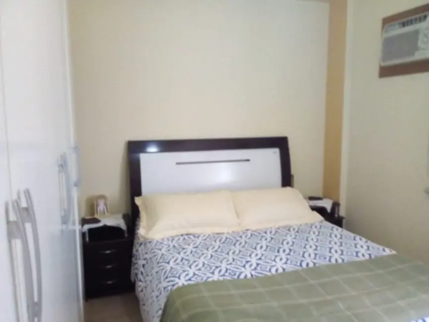 Foto 6 de Apartamento com 2 quartos à venda, 70m2 em Jardim Las Palmas, Guaruja - SP