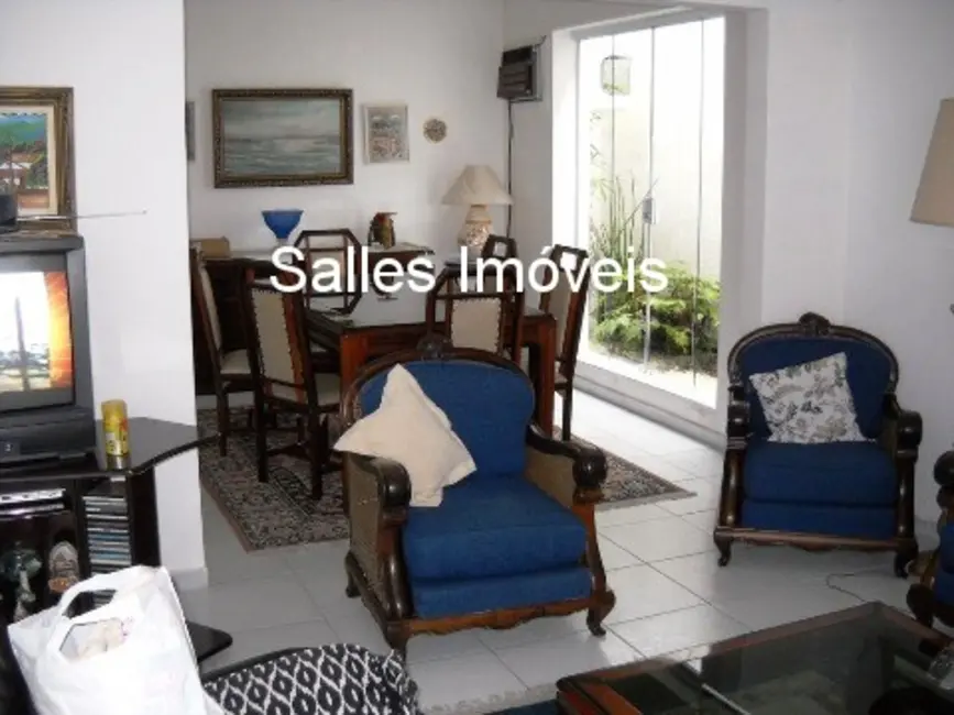 Casa com 4 quartos à venda, 300m2 em Guaruja, SP - imagem 1 Foto 1 de Casa com 4 quartos à venda, 300m2 em Guaruja, SP