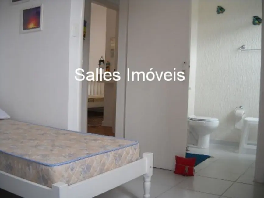 Foto 9 de Casa com 4 quartos à venda, 300m2 em Guaruja - SP