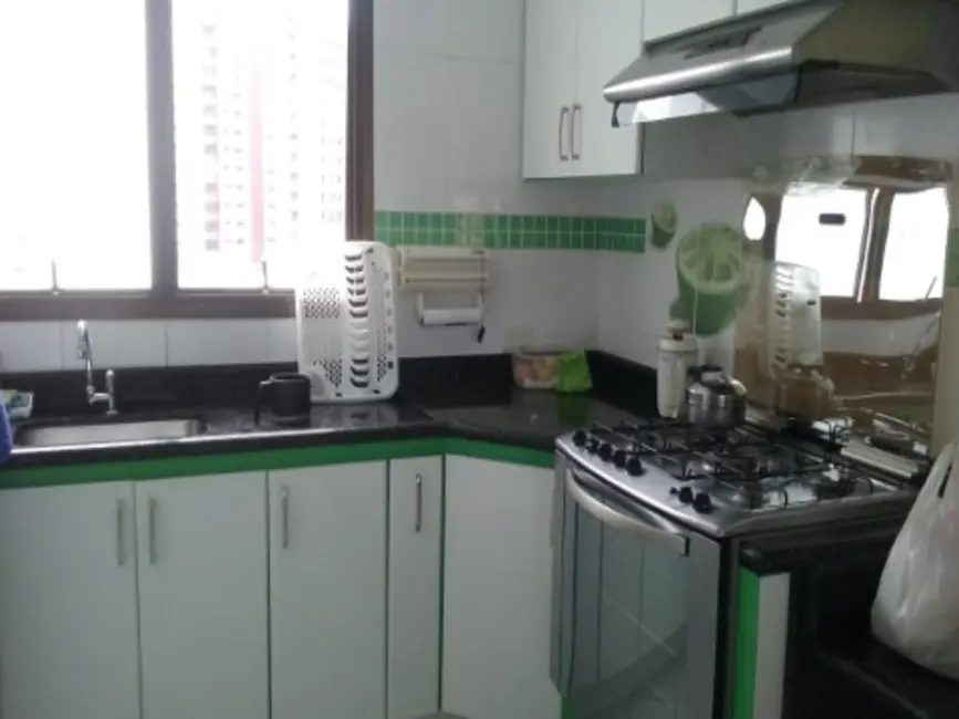 Foto 8 de Apartamento com 3 quartos à venda, 214m2 em Jardim Las Palmas, Guaruja - SP