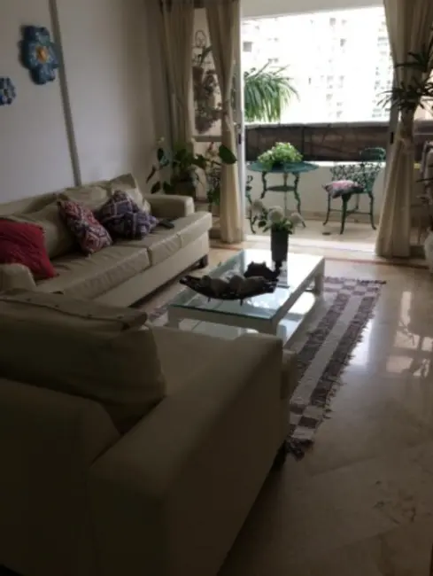 Apartamento com 2 quartos à venda, 80m2 em Pitangueiras, Guaruja - SP - imagem 4 Foto 4 de Apartamento com 2 quartos à venda, 80m2 em Pitangueiras, Guaruja - SP