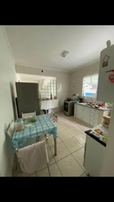 Casa com 2 quartos à venda, 200m2 em Guaruja - SP - imagem 9 Foto 9 de Casa com 2 quartos à venda, 200m2 em Guaruja - SP