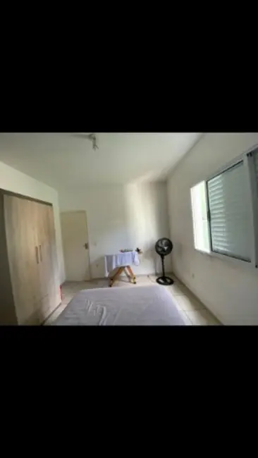 Casa com 2 quartos à venda, 200m2 em Guaruja, SP - imagem 1 Foto 1 de Casa com 2 quartos à venda, 200m2 em Guaruja, SP