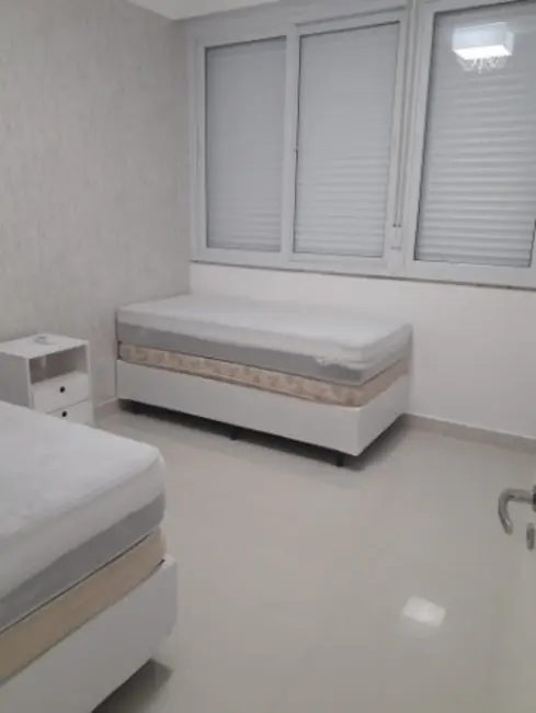 Foto 9 de Apartamento com 4 quartos à venda, 198m2 em Pitangueiras, Guaruja - SP