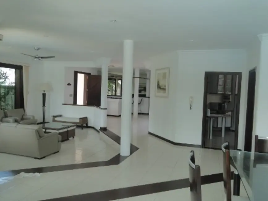 Casa de Condomínio com 5 quartos à venda, 300m2 em Guaruja - SP - imagem 7 Foto 7 de Casa de Condomínio com 5 quartos à venda, 300m2 em Guaruja - SP