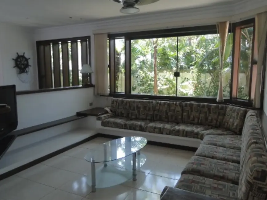 Casa de Condomínio com 5 quartos à venda, 300m2 em Guaruja - SP - imagem 5 Foto 5 de Casa de Condomínio com 5 quartos à venda, 300m2 em Guaruja - SP