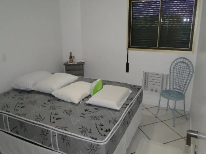 Foto 9 de Apartamento com 4 quartos à venda, 224m2 em Enseada, Guaruja - SP