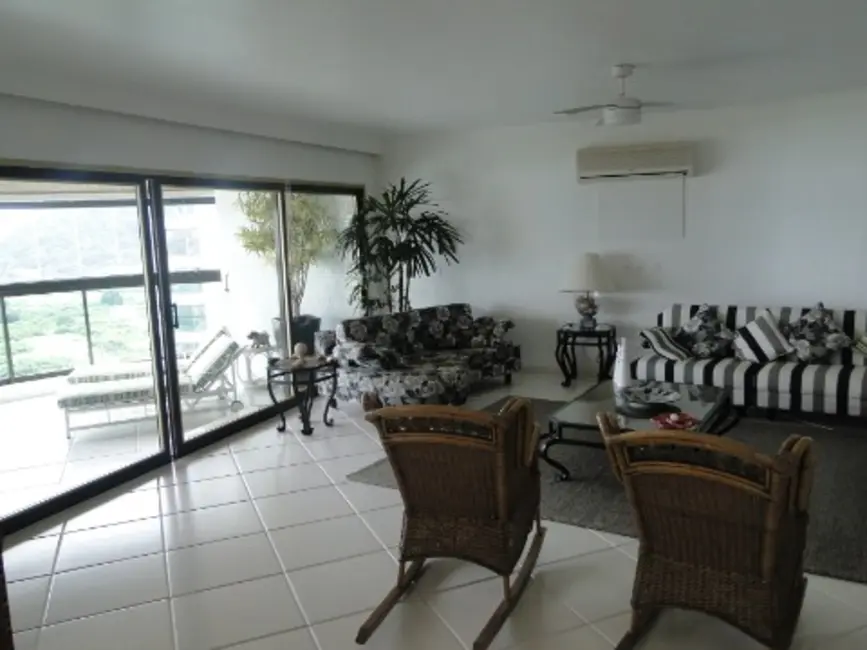 Foto 8 de Apartamento com 5 quartos à venda, 224m2 em Enseada, Guaruja - SP