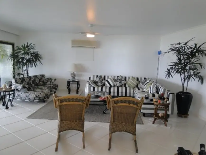 Foto 2 de Apartamento com 5 quartos à venda, 224m2 em Enseada, Guaruja - SP