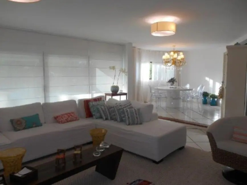 Apartamento com 4 quartos à venda, 224m2 em Enseada, Guaruja - SP - imagem 4 Foto 4 de Apartamento com 4 quartos à venda, 224m2 em Enseada, Guaruja - SP