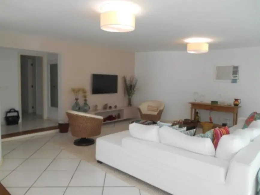 Apartamento com 4 quartos à venda, 224m2 em Enseada, Guaruja - SP - imagem 3 Foto 3 de Apartamento com 4 quartos à venda, 224m2 em Enseada, Guaruja - SP