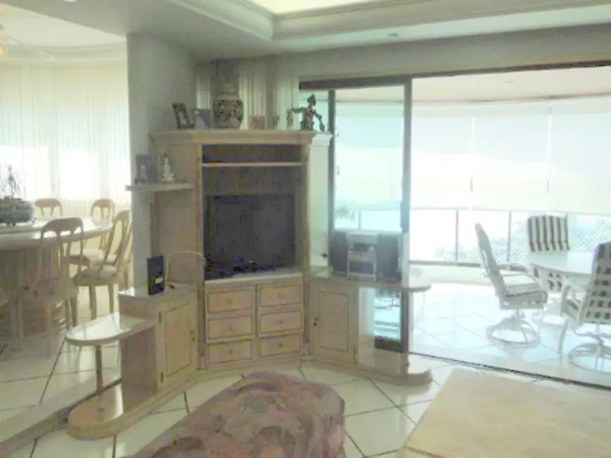 Foto 6 de Apartamento com 4 quartos à venda, 224m2 em Enseada, Guaruja - SP