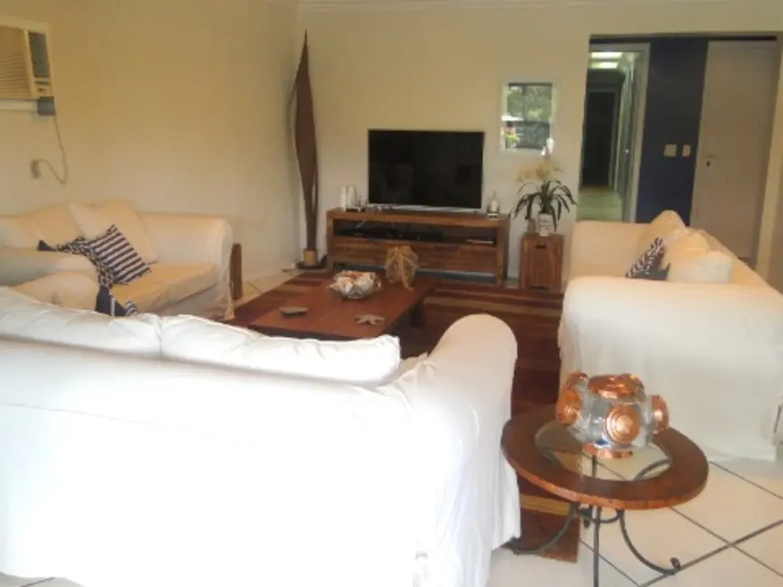 Foto 3 de Apartamento com 4 quartos à venda, 224m2 em Enseada, Guaruja - SP
