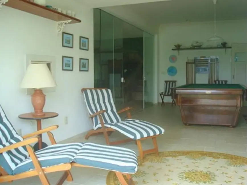 Casa de Condomínio com 4 quartos à venda, 1000m2 em Enseada, Guaruja - SP - imagem 6 Foto 6 de Casa de Condomínio com 4 quartos à venda, 1000m2 em Enseada, Guaruja - SP