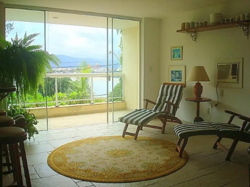 Casa de Condomínio com 4 quartos à venda, 1000m2 em Enseada, Guaruja - SP - imagem 7 Foto 7 de Casa de Condomínio com 4 quartos à venda, 1000m2 em Enseada, Guaruja - SP