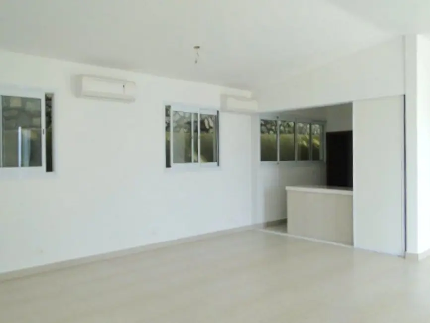 Casa de Condomínio com 4 quartos à venda, 400m2 em Enseada, Guaruja - SP - imagem 6 Foto 6 de Casa de Condomínio com 4 quartos à venda, 400m2 em Enseada, Guaruja - SP