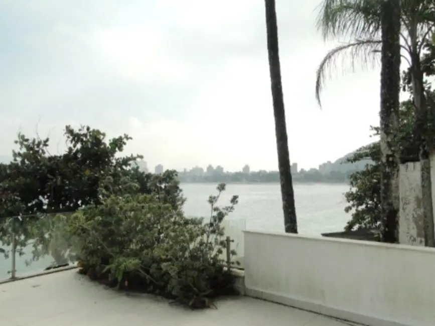 Casa de Condomínio com 4 quartos à venda, 400m2 em Enseada, Guaruja - SP - imagem 3 Foto 3 de Casa de Condomínio com 4 quartos à venda, 400m2 em Enseada, Guaruja - SP