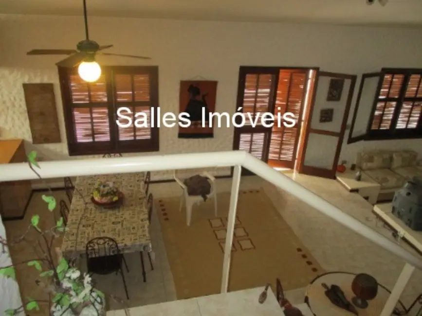 Foto 2 de Casa com 5 quartos à venda, 235m2 em Guaruja - SP