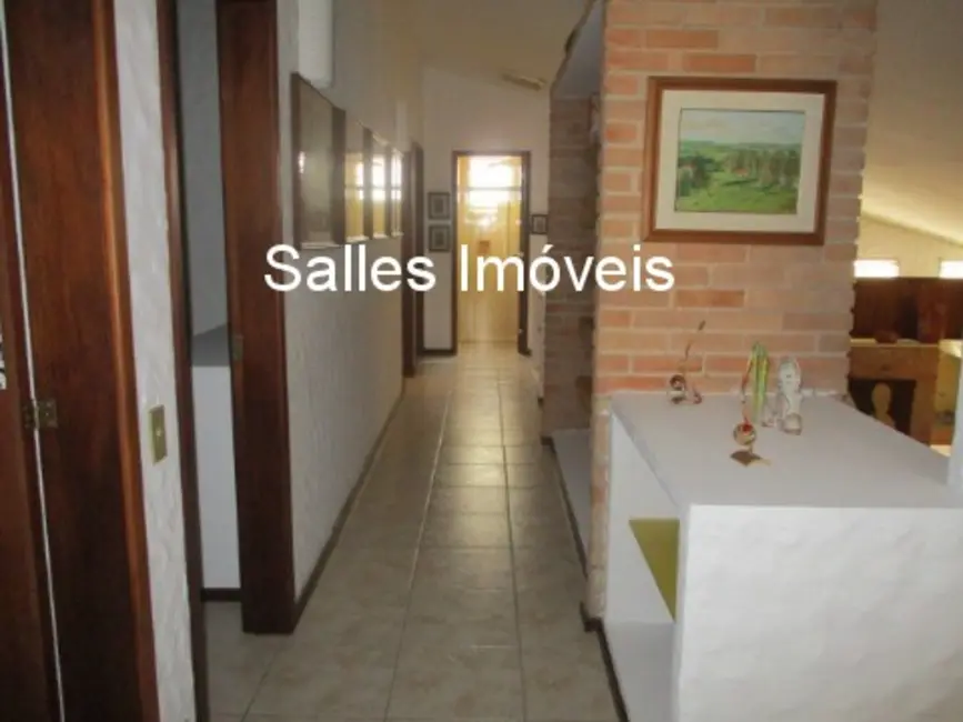 Casa com 5 quartos à venda, 235m2 em Guaruja - SP - imagem 5 Foto 5 de Casa com 5 quartos à venda, 235m2 em Guaruja - SP