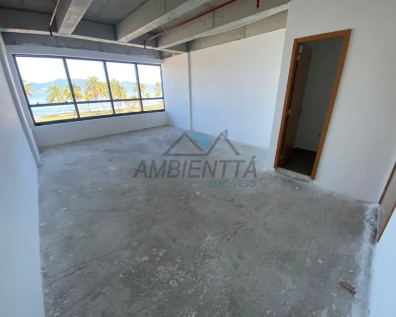 Foto 4 de Sala Comercial à venda e para alugar, 42m2 em Centro, Caraguatatuba - SP