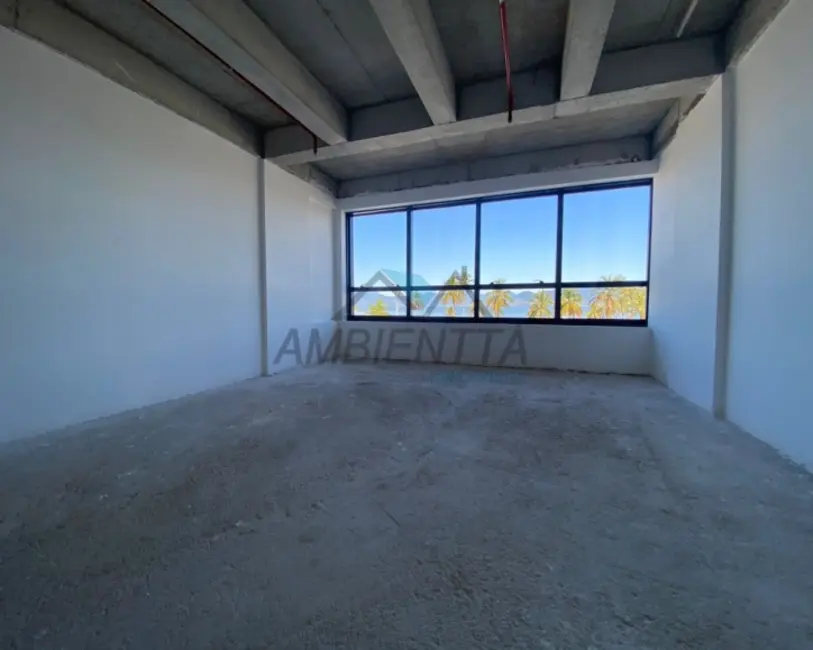 Foto 3 de Sala Comercial à venda e para alugar, 42m2 em Centro, Caraguatatuba - SP