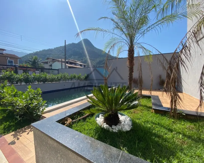 Foto 9 de Sobrado com 2 quartos à venda, 82m2 em Cidade Jardim, Caraguatatuba - SP