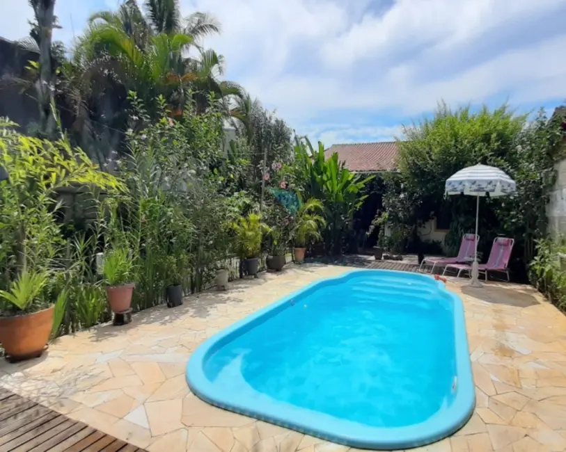 Foto 6 de Casa com 3 quartos à venda, 270m2 em Jardim Brasil, Caraguatatuba - SP