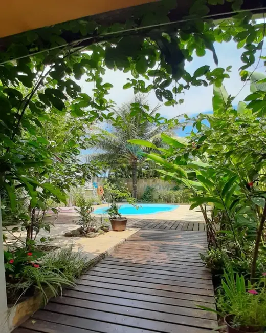 Foto 5 de Casa com 3 quartos à venda, 270m2 em Jardim Brasil, Caraguatatuba - SP