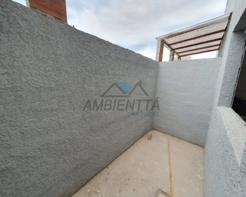 Sobrado com 2 quartos à venda, 94m2 em Balneário dos Golfinhos, Caraguatatuba - SP - imagem 6 Foto 6 de Sobrado com 2 quartos à venda, 94m2 em Balneário dos Golfinhos, Caraguatatuba - SP