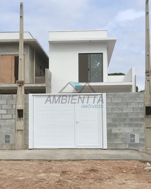 Foto 1 de Sobrado com 3 quartos à venda, 150m2 em Balneário Mar Azul, Caraguatatuba - SP