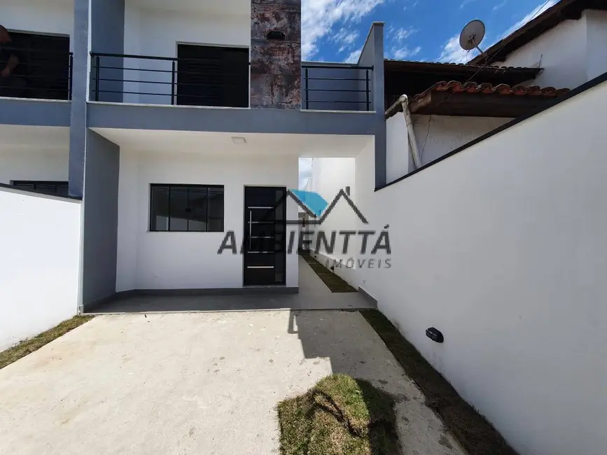 Foto 2 de Sobrado com 3 quartos à venda, 103m2 em Caraguatatuba - SP