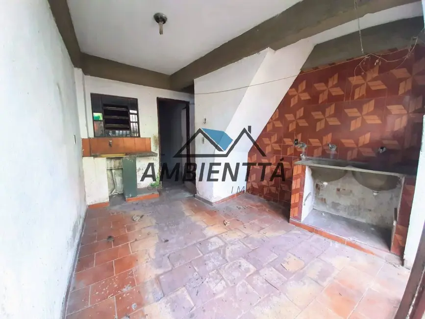 Sala Comercial à venda, 111m2 em Centro, Caraguatatuba - SP - imagem 7 Foto 7 de Sala Comercial à venda, 111m2 em Centro, Caraguatatuba - SP