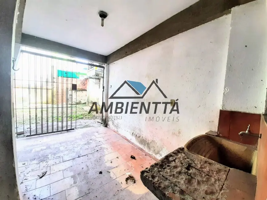 Sala Comercial à venda, 111m2 em Centro, Caraguatatuba - SP - imagem 9 Foto 9 de Sala Comercial à venda, 111m2 em Centro, Caraguatatuba - SP