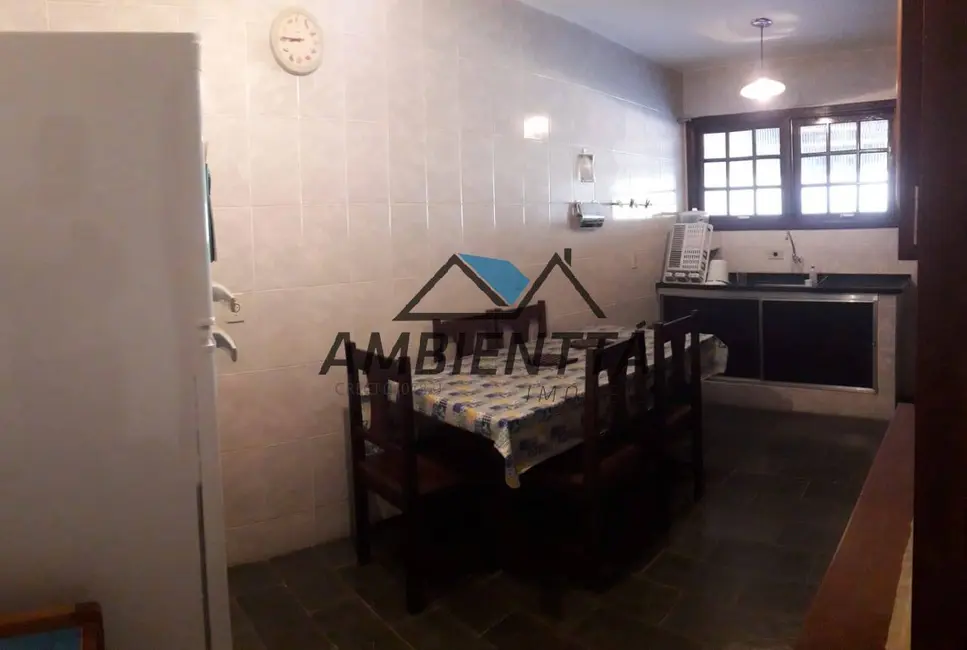 Foto 4 de Sobrado com 2 quartos à venda, 92m2 em Centro, Caraguatatuba - SP