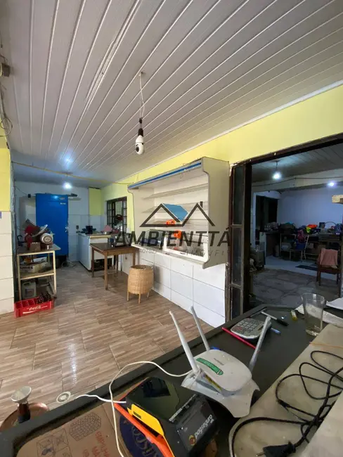 Foto 8 de Sobrado com 2 quartos à venda, 180m2 em Perequê Mirim, Caraguatatuba - SP