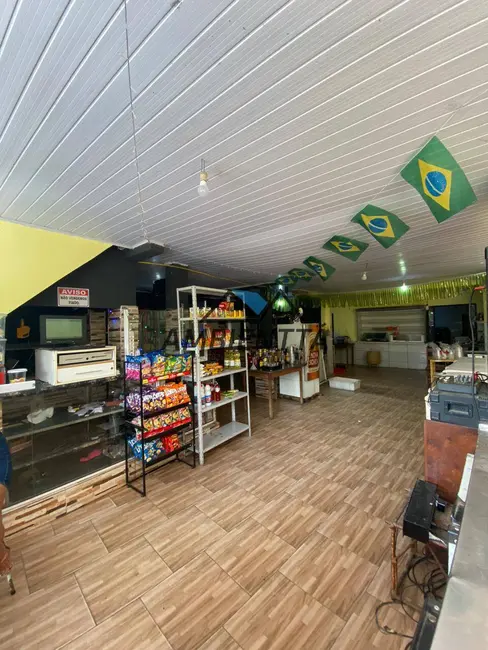 Foto 3 de Sobrado com 2 quartos à venda, 180m2 em Perequê Mirim, Caraguatatuba - SP