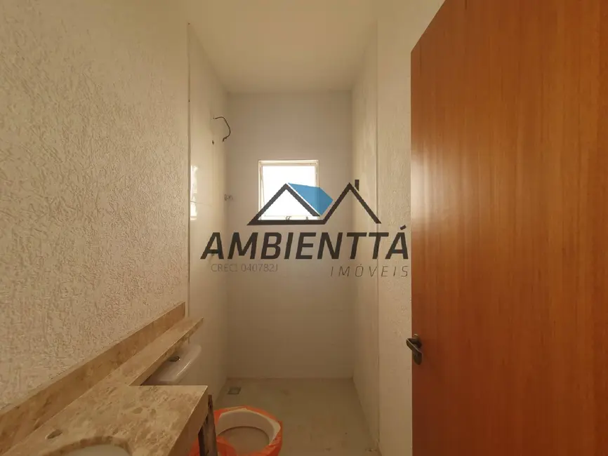 Foto 9 de Casa com 2 quartos à venda, 65m2 em Caraguatatuba - SP