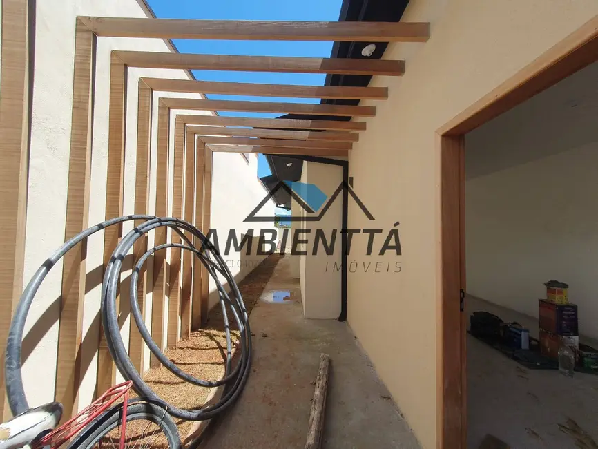 Foto 4 de Casa com 2 quartos à venda, 65m2 em Caraguatatuba - SP