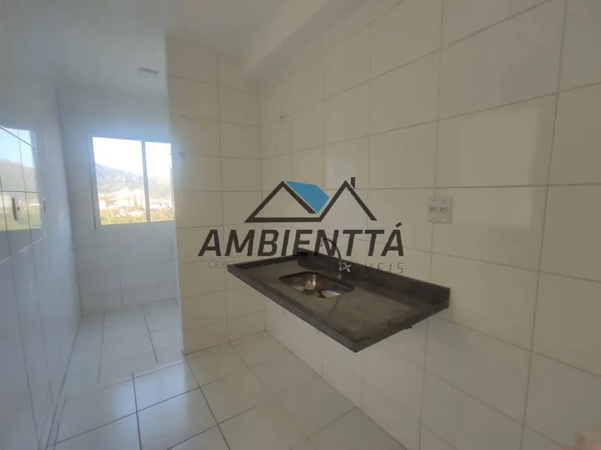 Foto 5 de Apartamento com 2 quartos à venda, 47m2 em Martim de Sá, Caraguatatuba - SP