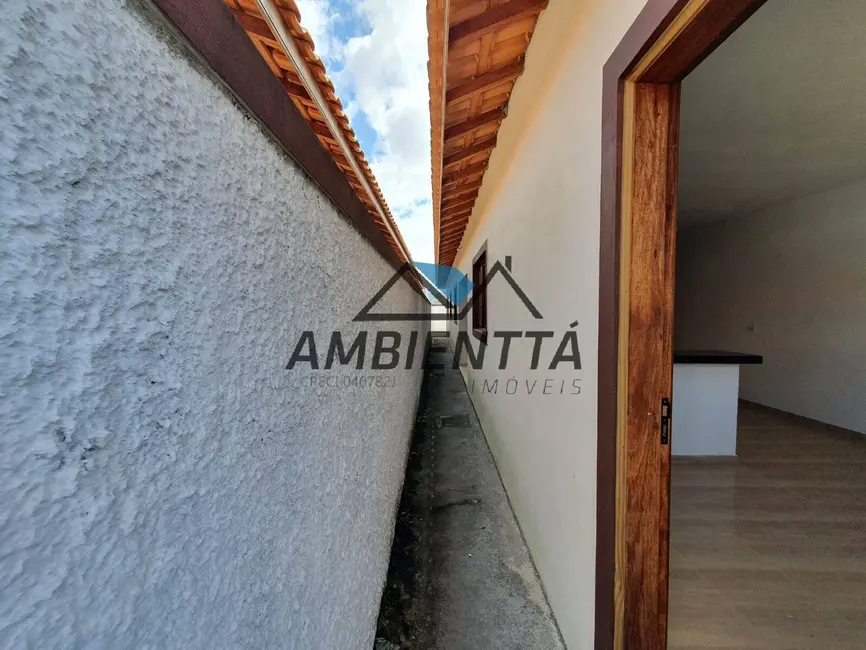 Foto 4 de Casa com 3 quartos à venda, 80m2 em Jardim Brasil, Caraguatatuba - SP