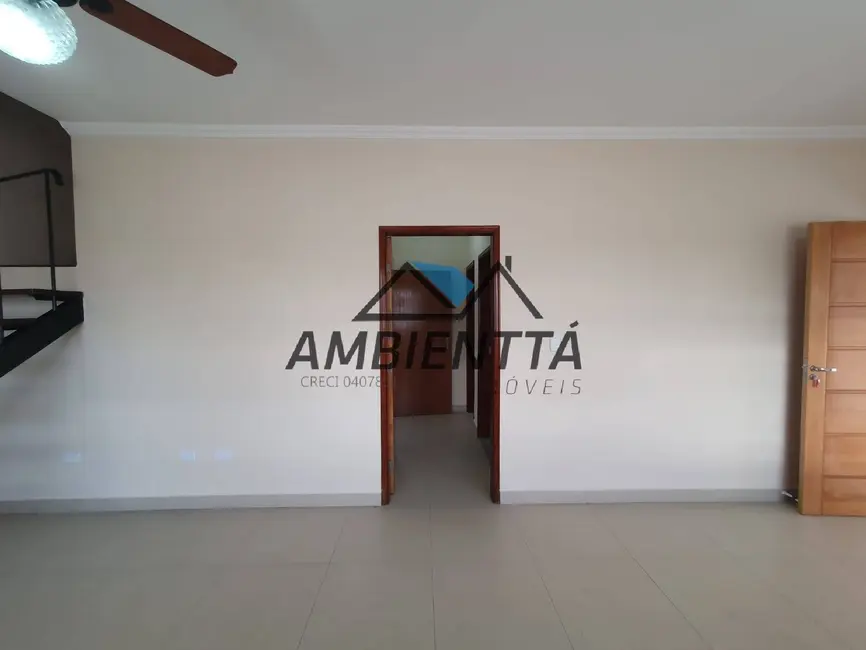 Foto 7 de Sobrado com 5 quartos à venda, 232m2 em Centro, Caraguatatuba - SP