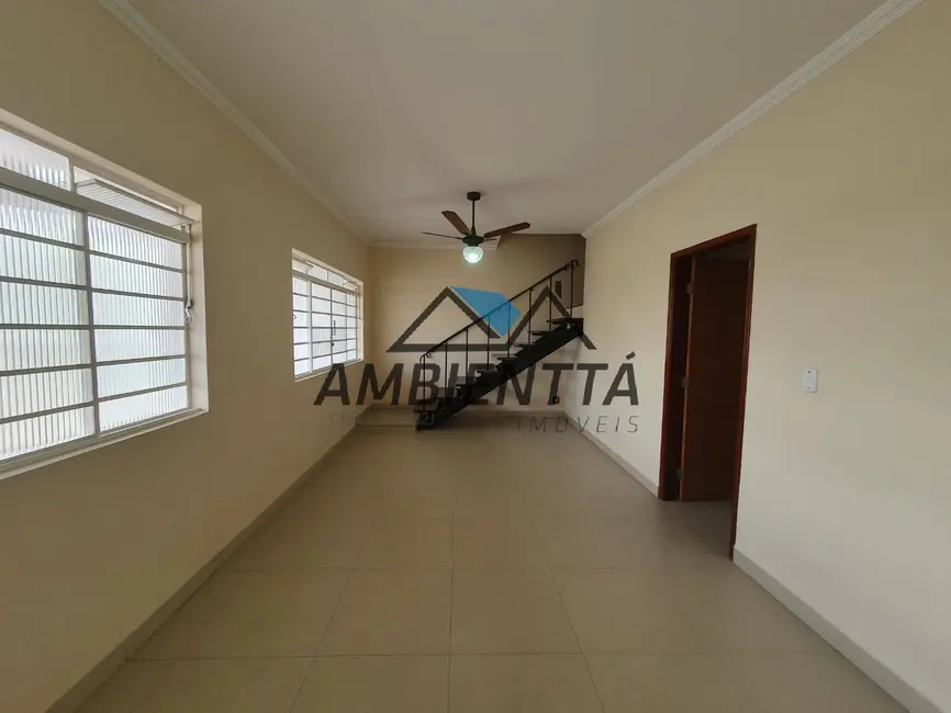 Foto 5 de Sobrado com 5 quartos à venda, 232m2 em Centro, Caraguatatuba - SP