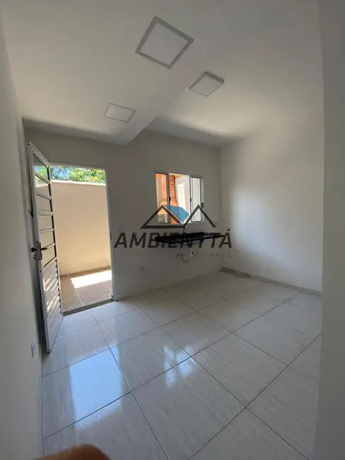 Foto 8 de Sobrado com 2 quartos à venda, 58m2 em Jardim Brasil, Caraguatatuba - SP