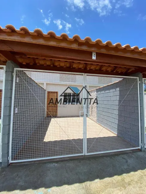 Foto 1 de Sobrado com 2 quartos à venda, 58m2 em Jardim Brasil, Caraguatatuba - SP