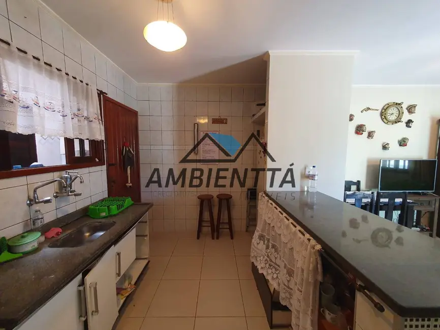 Casa com 3 quartos à venda, 70m2 em Martim de Sá, Caraguatatuba - SP - imagem 7 Foto 7 de Casa com 3 quartos à venda, 70m2 em Martim de Sá, Caraguatatuba - SP