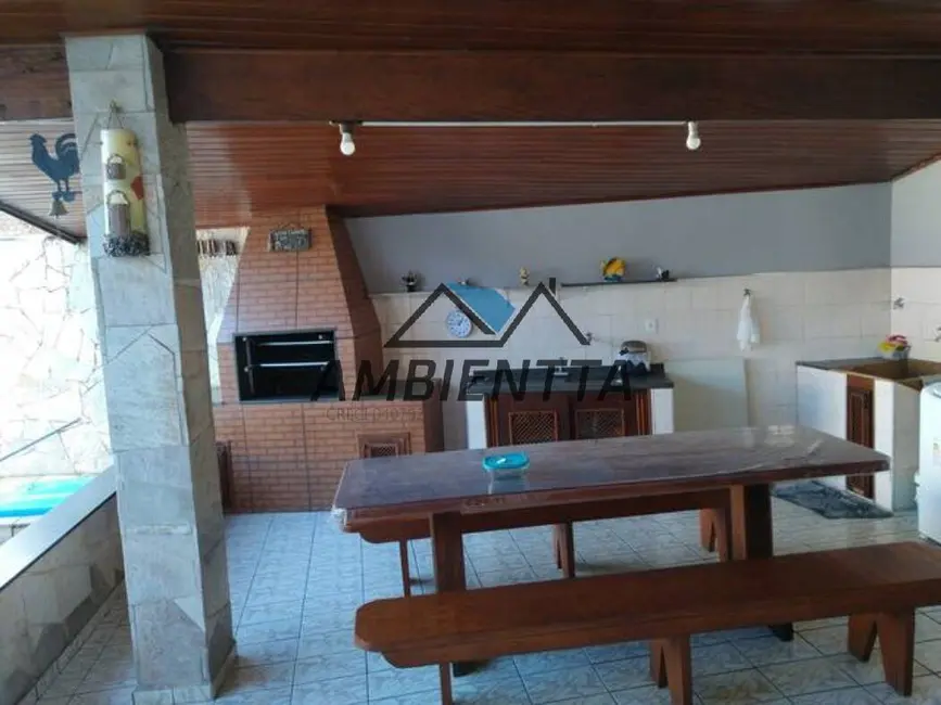 Foto 19 de Sobrado à venda, 230m2 em Balneário Forest, Caraguatatuba - SP