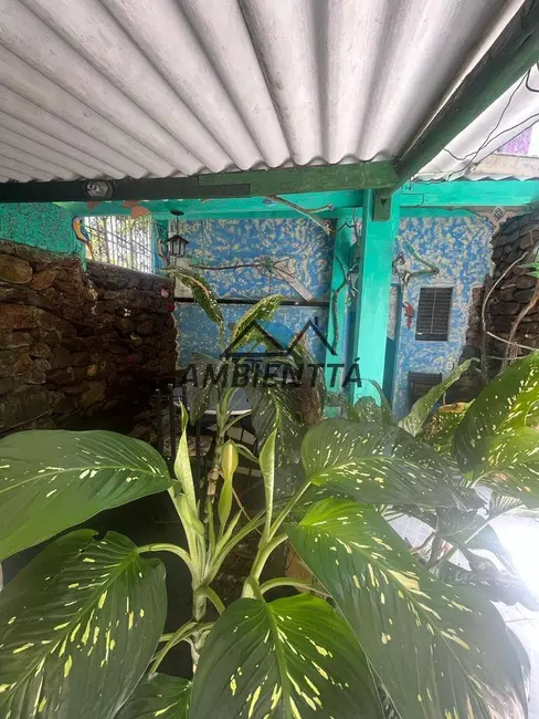 Foto 9 de Casa com 2 quartos à venda, 860m2 em Cidade Jardim, Caraguatatuba - SP