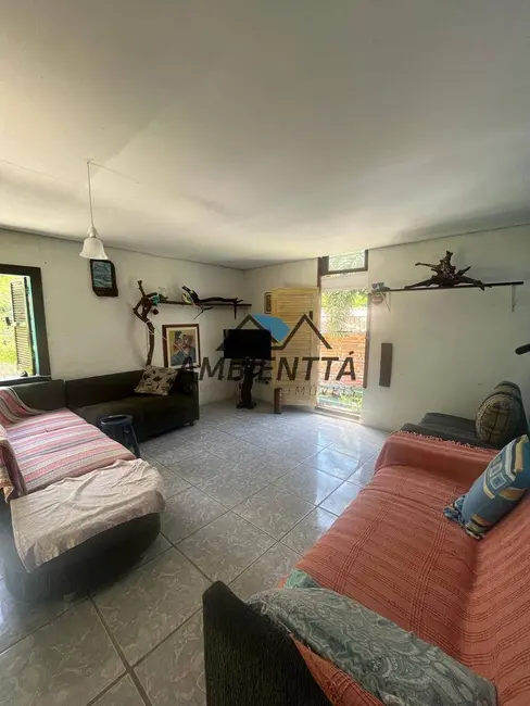 Foto 3 de Casa com 2 quartos à venda, 860m2 em Cidade Jardim, Caraguatatuba - SP